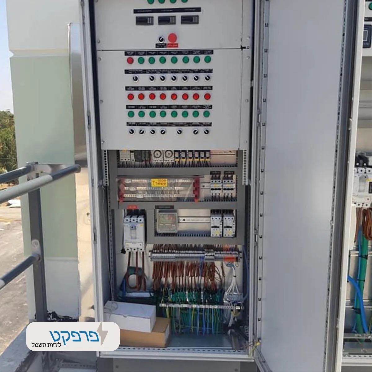 אספקה והתקנה בשטח